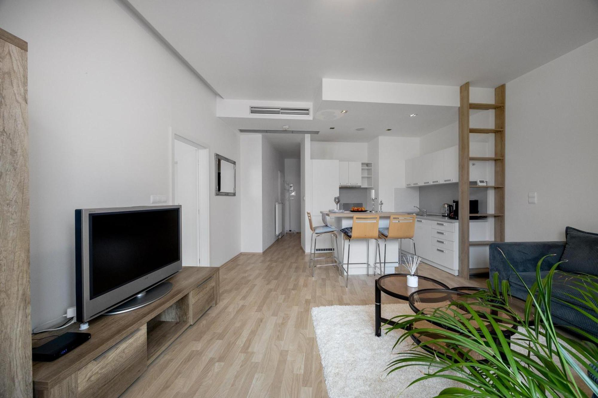 Revon Art-Deco Apartment Laurinska Bratislava Exteriör bild