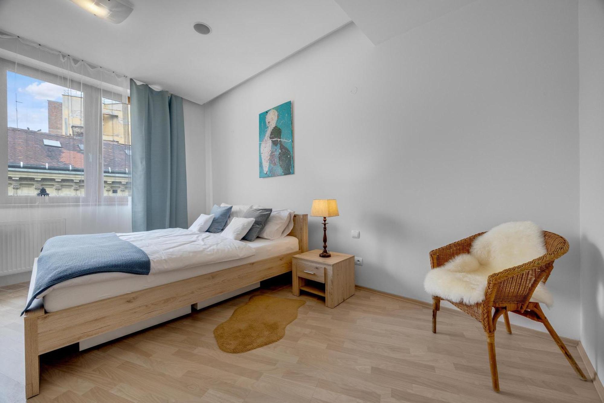 Revon Art-Deco Apartment Laurinska Bratislava Exteriör bild
